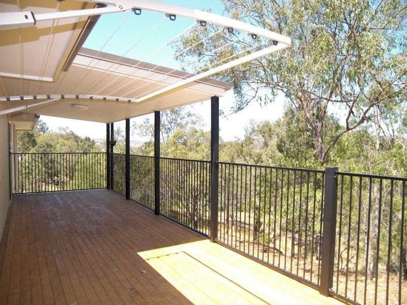 133-135 Scarvell Place, Kooralbyn QLD 4285