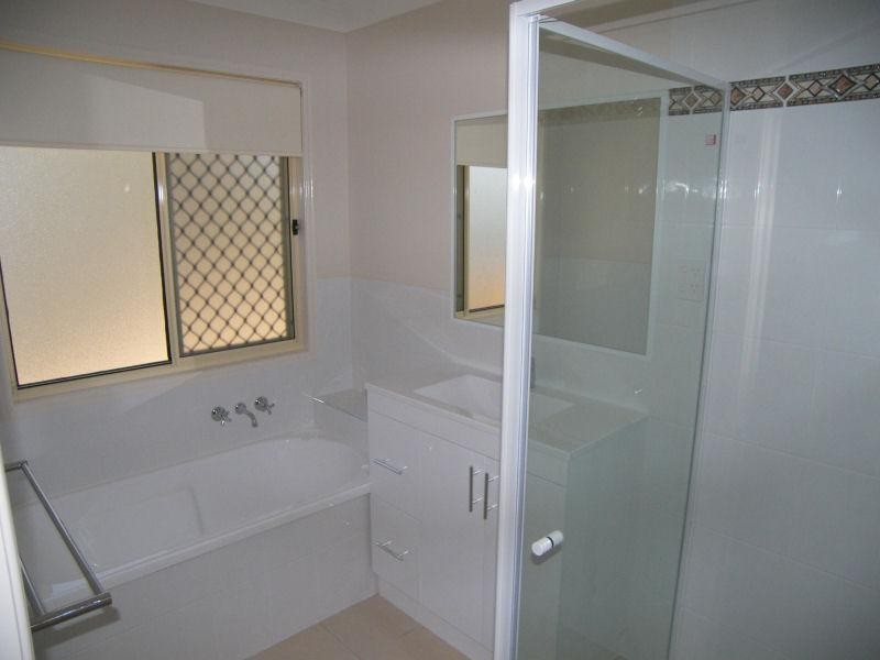 133-135 Scarvell Place, Kooralbyn QLD 4285