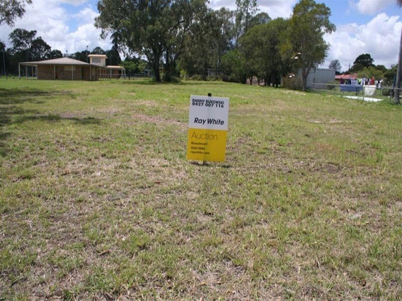 11 Petersen Street, Beaudesert QLD 4285