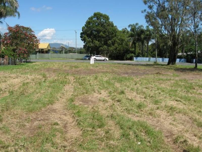 11 Petersen Street, Beaudesert QLD 4285