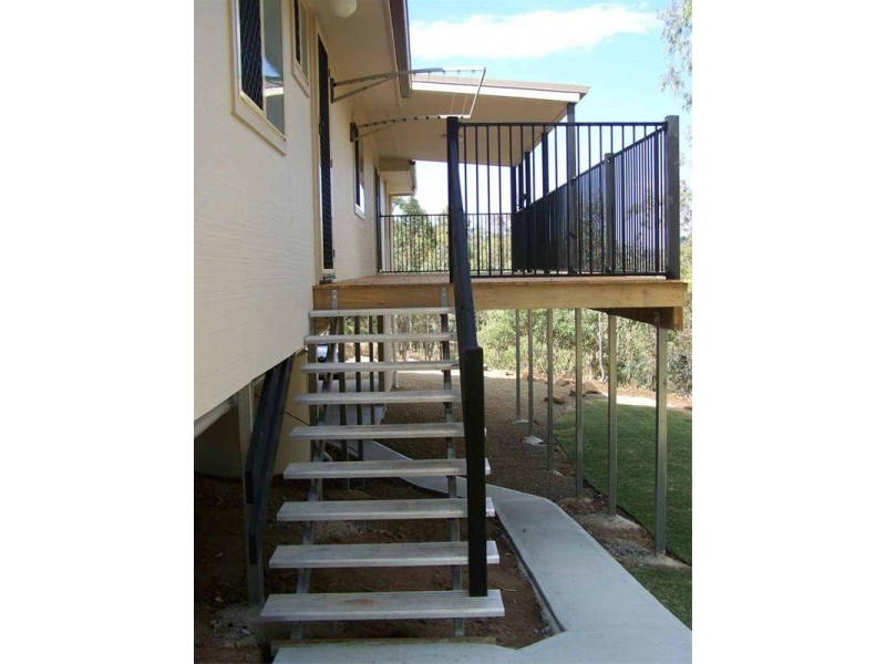 133-135 Scarvell Place, Kooralbyn QLD 4285