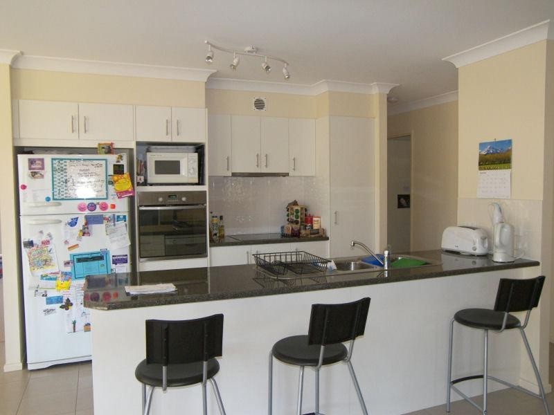 34 Hinchcliffe Drive, Kooralbyn QLD 4285