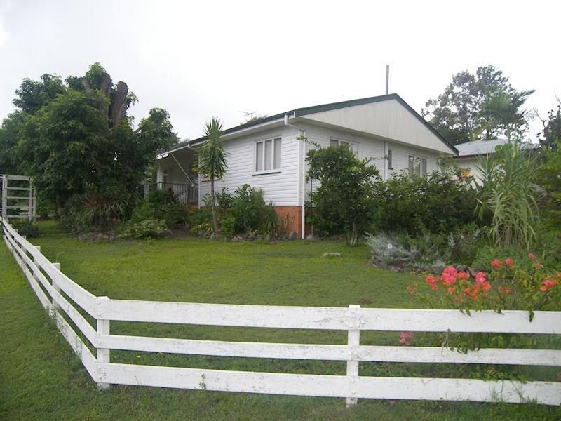 1 Kamarooka Street, Beaudesert QLD 4285