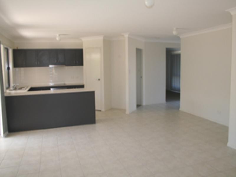 10 Hillside Crescent, Beaudesert QLD 4285