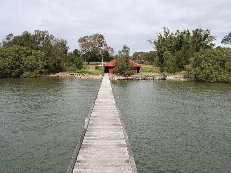 1538 Caboolture – Bribie Island Road, Sandstone Point QLD 4511