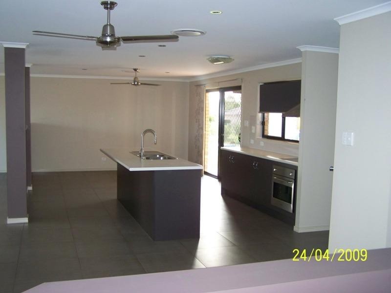 16-18 Oakdale Court, Gleneagle QLD 4285