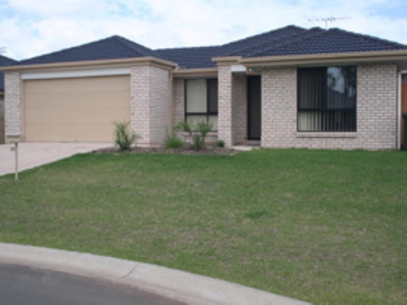 7 Hillside Crescent, Beaudesert QLD 4285