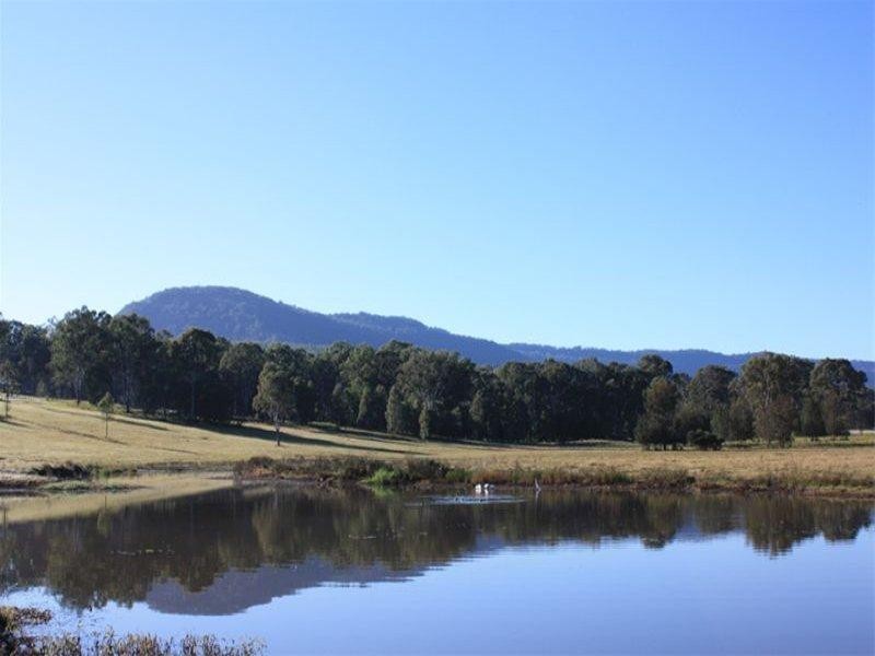 796 Mundoolun Connection Road, Canungra QLD 4275