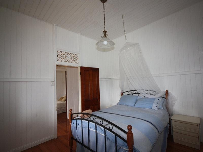 796 Mundoolun Connection Road, Canungra QLD 4275