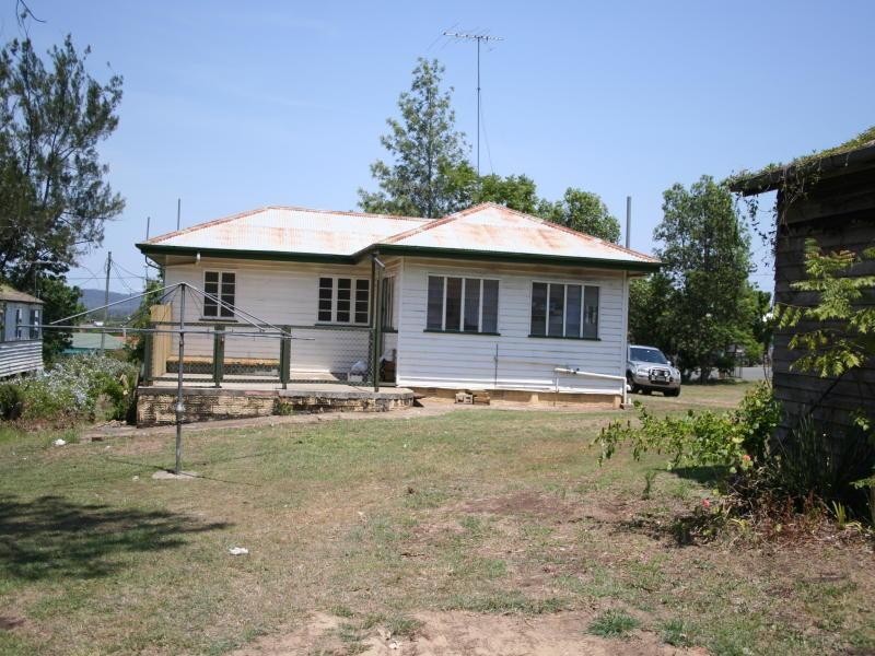 39 Anna Street, Beaudesert QLD 4285