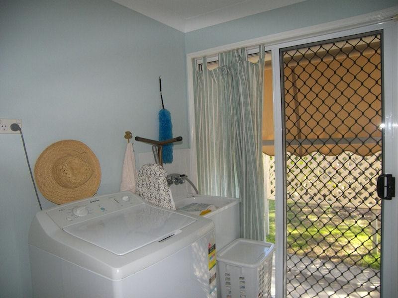 1 Aspen Way, Gleneagle QLD 4285
