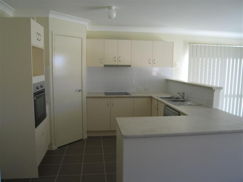 13 Hillside Crescent, Beaudesert QLD 4285