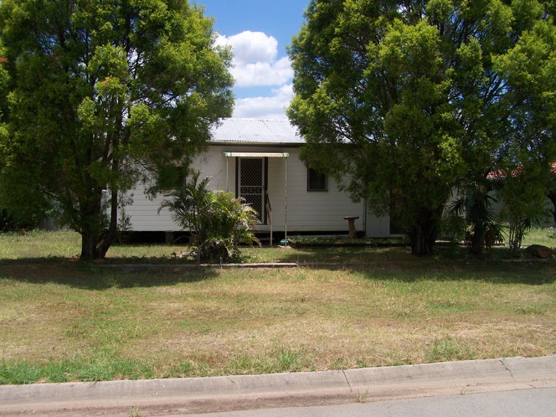 4 Elizabeth Street, Beaudesert QLD 4285