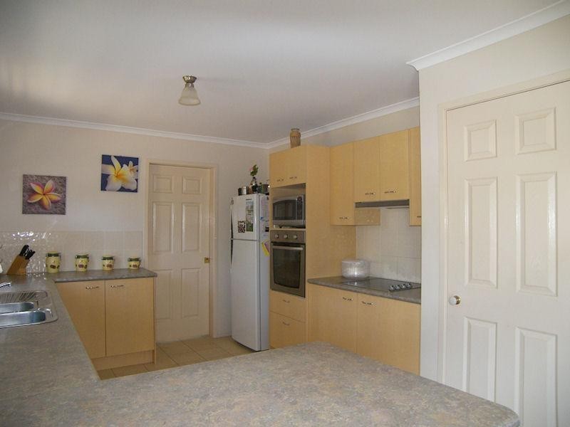 116-118 Kooralbyn Drive, Kooralbyn QLD 4285