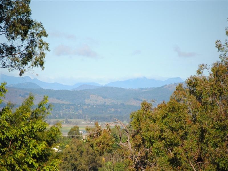 135 Brooklands Drive, Beaudesert QLD 4285