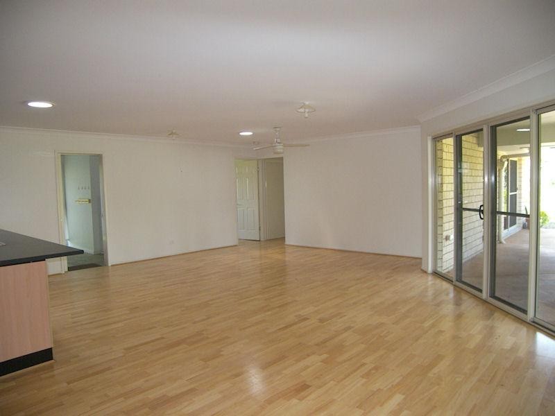 23-25 Carrigan Way, Gleneagle QLD 4285