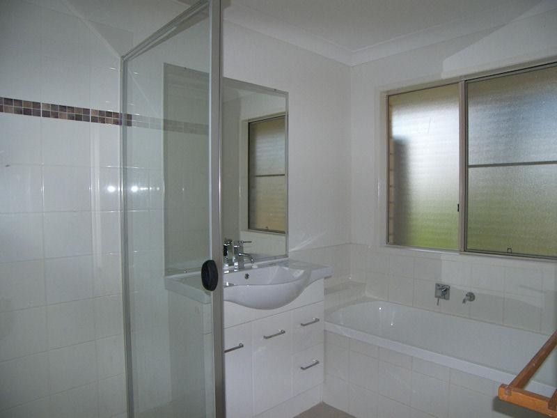 23-25 Carrigan Way, Gleneagle QLD 4285