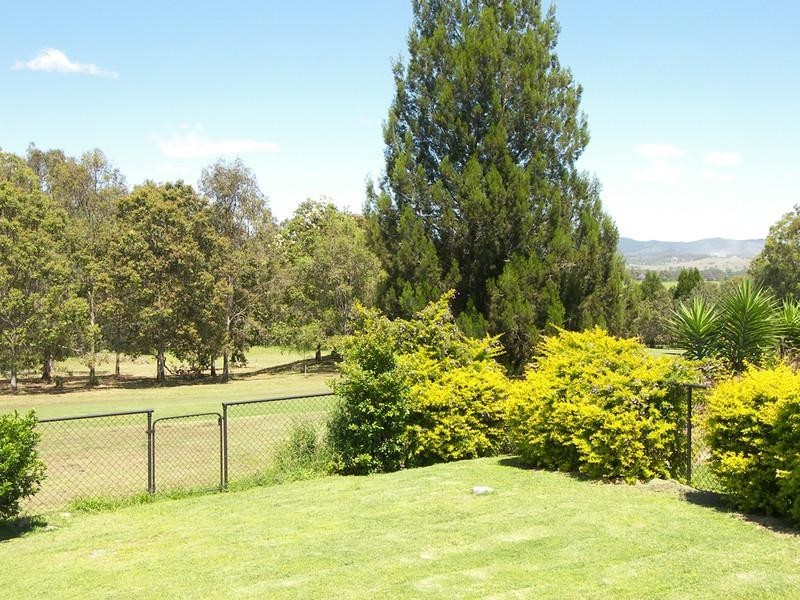 17 Tequesta Drive, Beaudesert QLD 4285