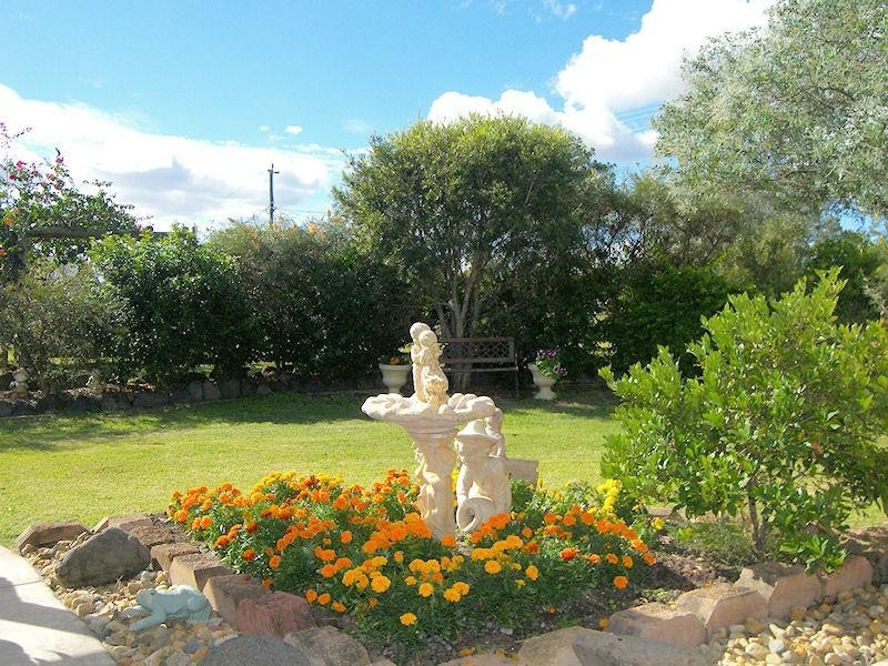 1 Aspen Way, Gleneagle QLD 4285