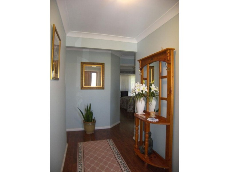 1 Aspen Way, Gleneagle QLD 4285