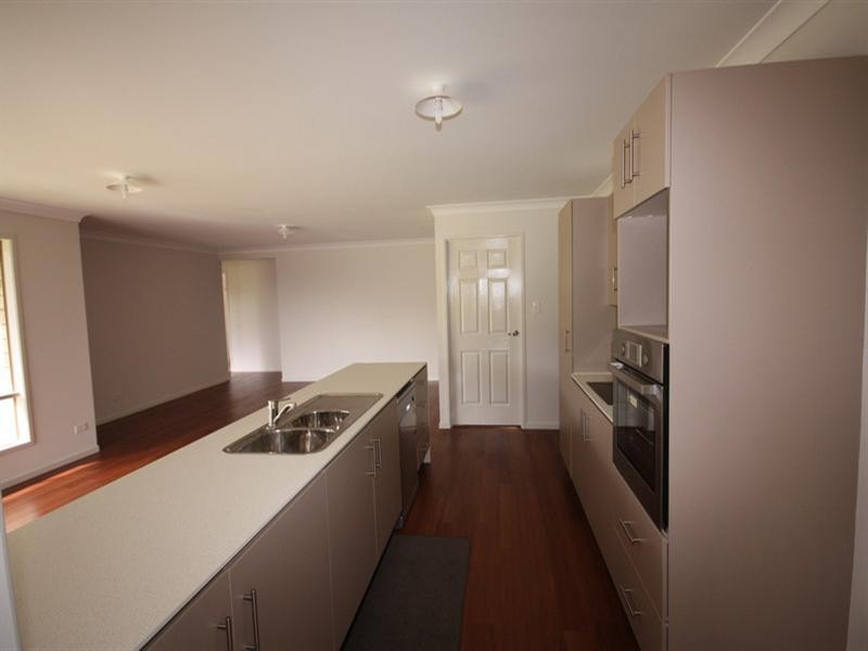 11 Meridian Way, Beaudesert QLD 4285