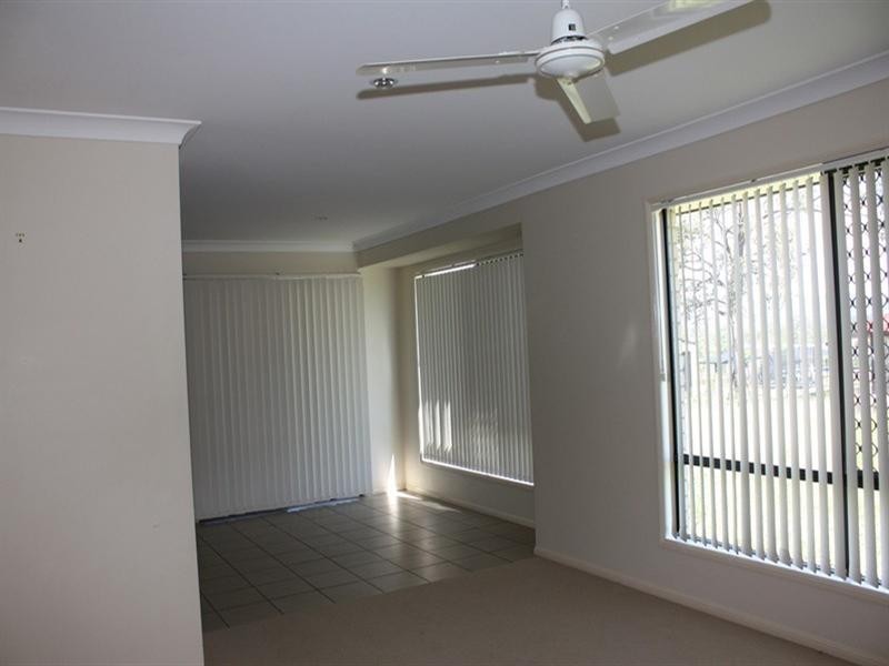 23-25 Oakdale Court, Gleneagle QLD 4285