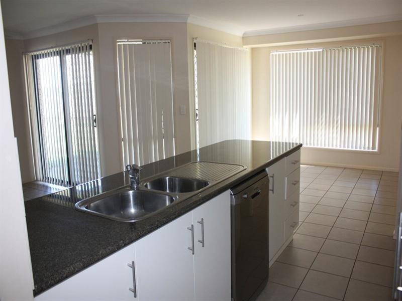 23-25 Oakdale Court, Gleneagle QLD 4285