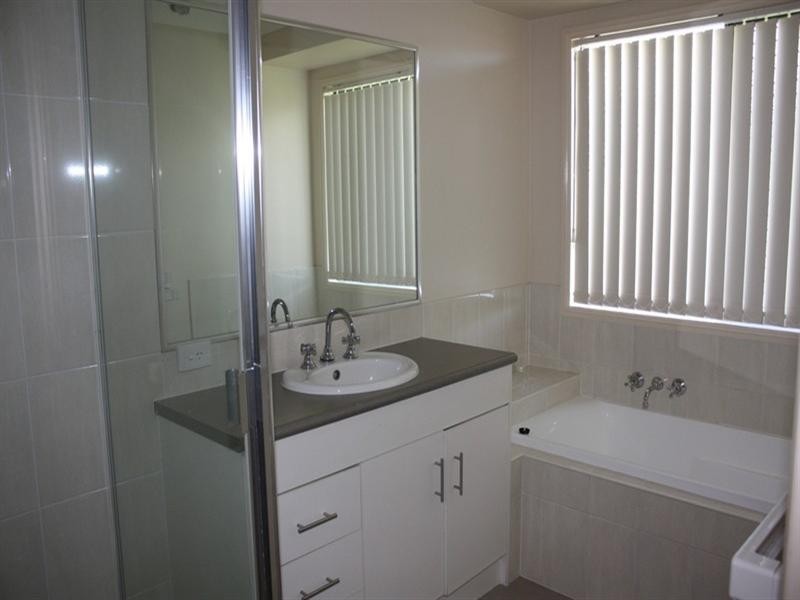 23-25 Oakdale Court, Gleneagle QLD 4285