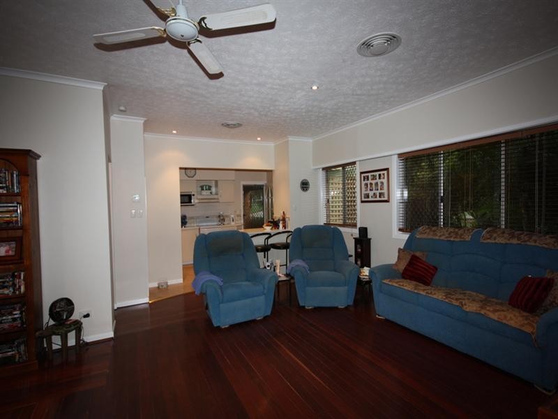 101 Leach Road, Tamborine QLD 4270
