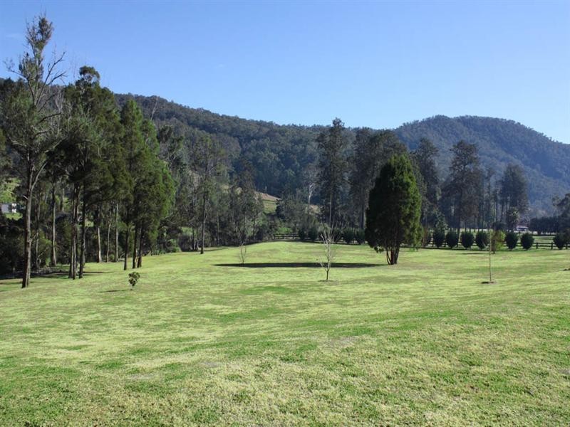 880 Lamington National Park Road, Canungra QLD 4275