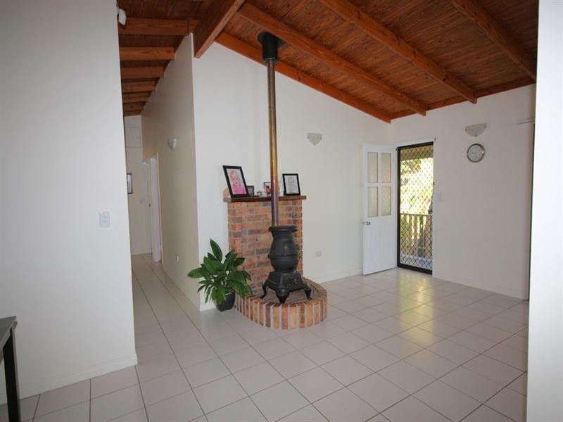 9 Spa Court, Beaudesert QLD 4285