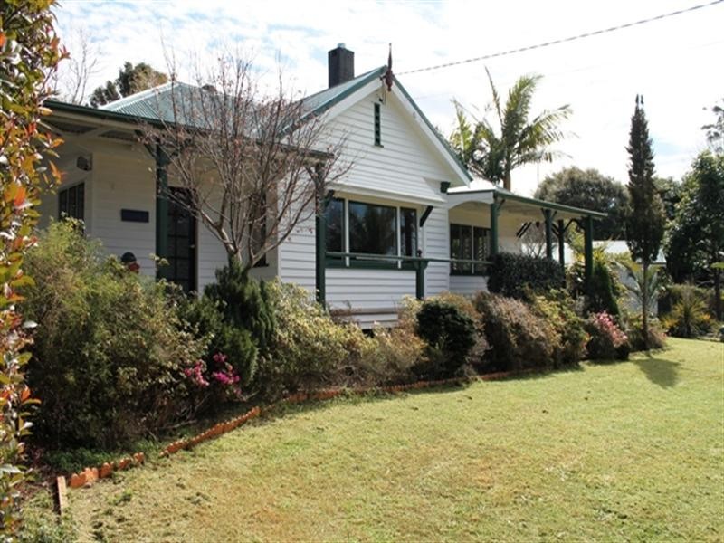 6-12 Cliff Way, Eagle Heights QLD 4271