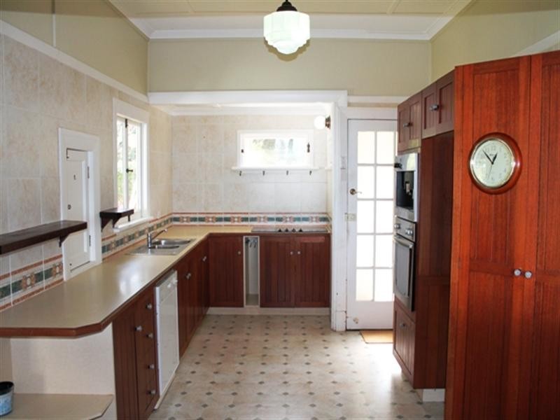 6-12 Cliff Way, Eagle Heights QLD 4271