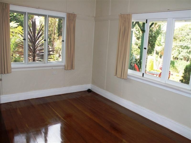 6-12 Cliff Way, Eagle Heights QLD 4271