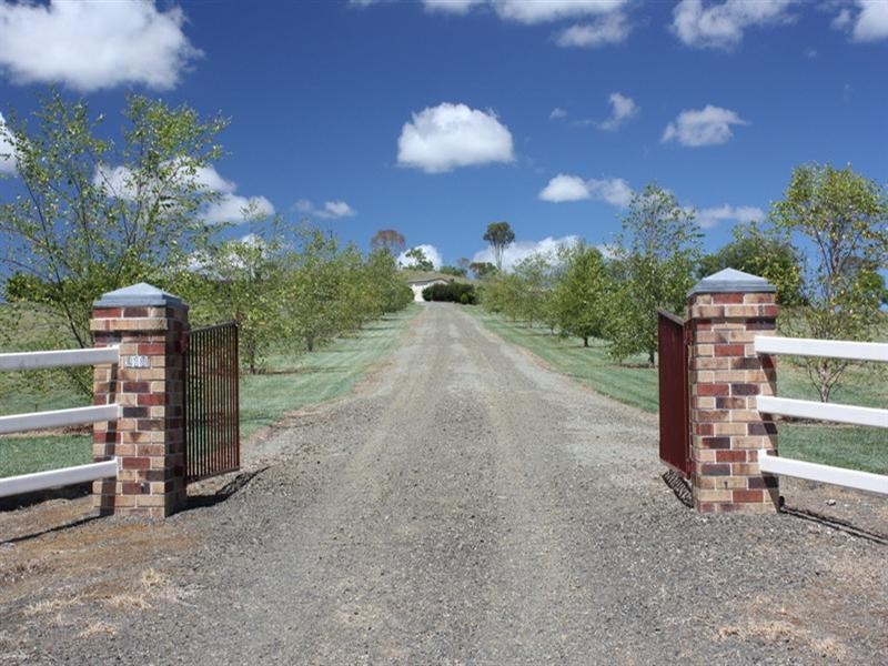 218 Oaky Creek Road, Oaky Creek QLD 4285