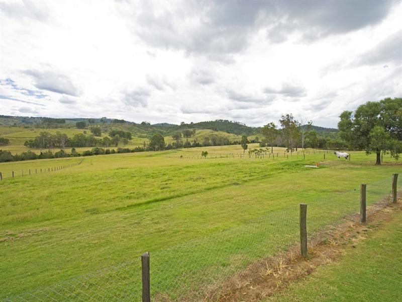 528 Sandy Creek Road, Josephville QLD 4285