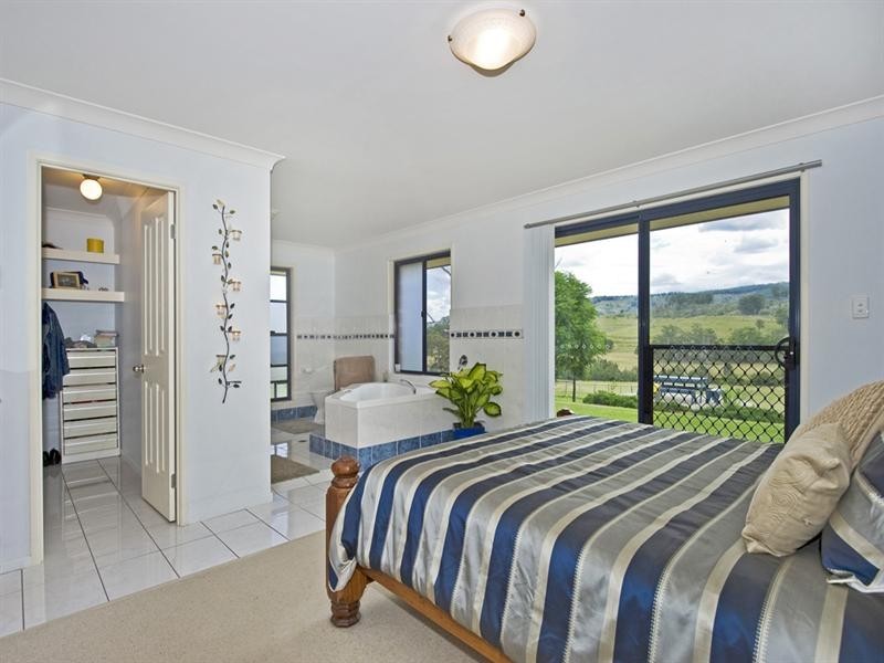 528 Sandy Creek Road, Josephville QLD 4285