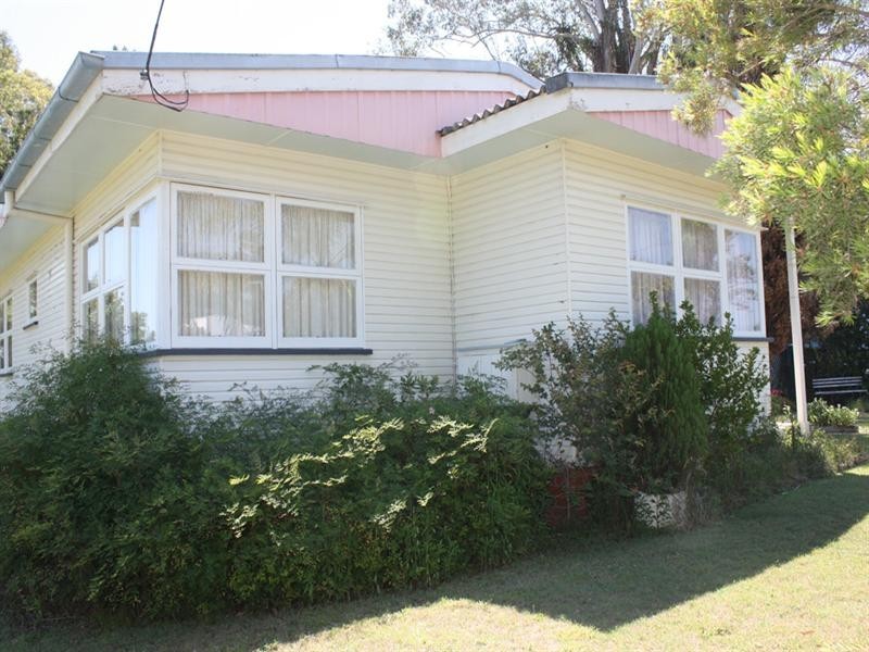 22 Brisbane Street, Beaudesert QLD 4285