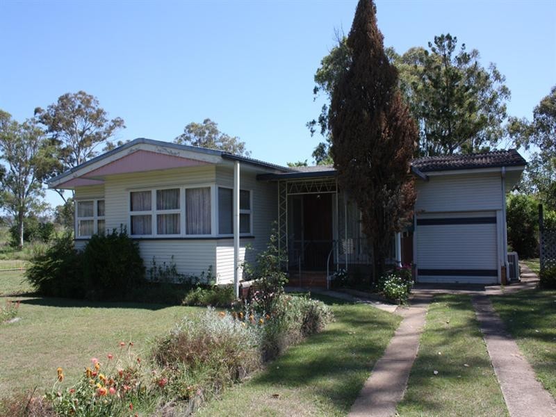 22 Brisbane Street, Beaudesert QLD 4285