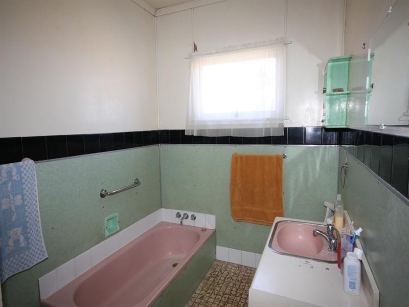 22 Brisbane Street, Beaudesert QLD 4285