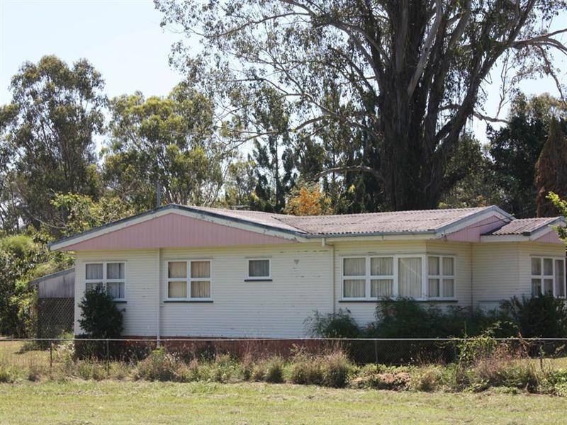 22 Brisbane Street, Beaudesert QLD 4285