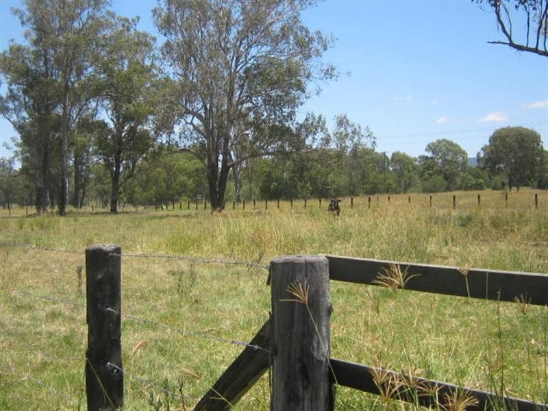 213 Brabazon Road, Gleneagle QLD 4285