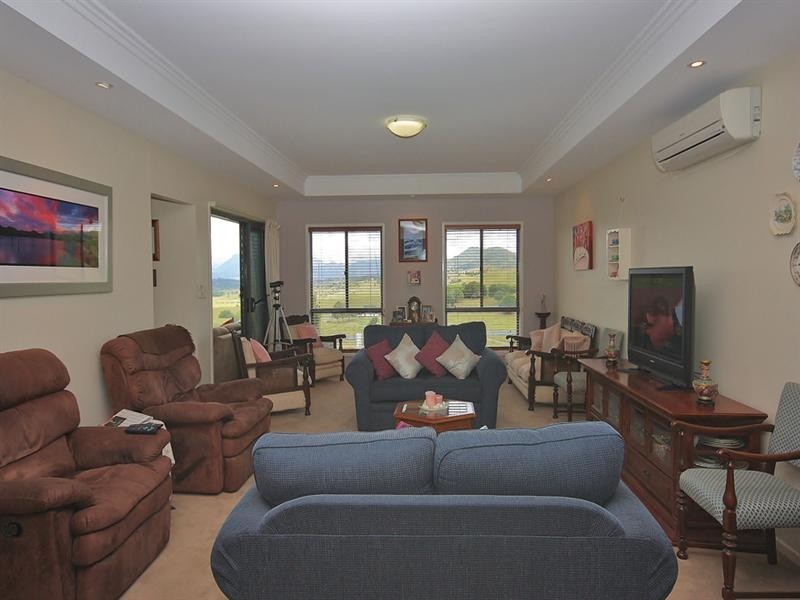 390 Cannon Creek Road, Cannon Creek QLD 4310