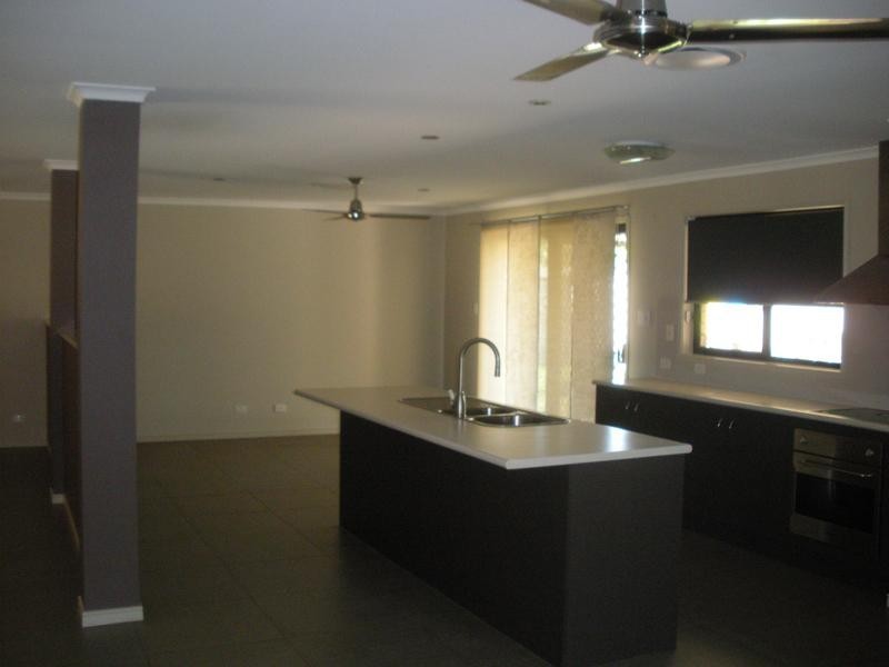 16-18 Oakdale Court, Gleneagle QLD 4285