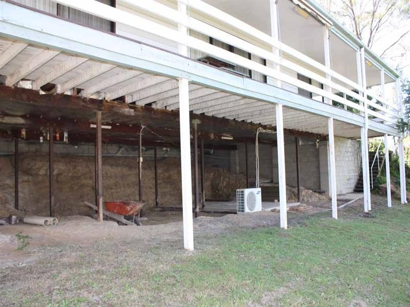 52 Brooks Drive, Kooralbyn QLD 4285