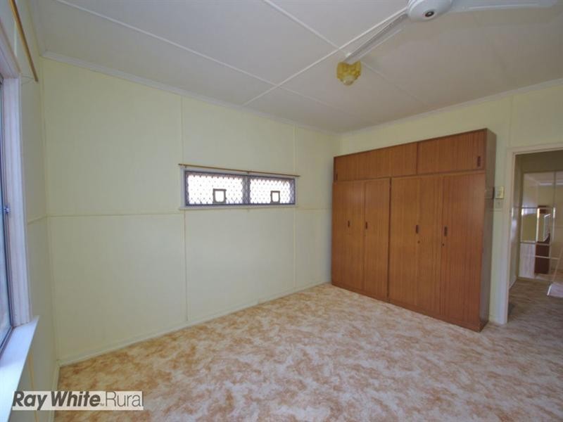 14 Hart Street, Beaudesert QLD 4285