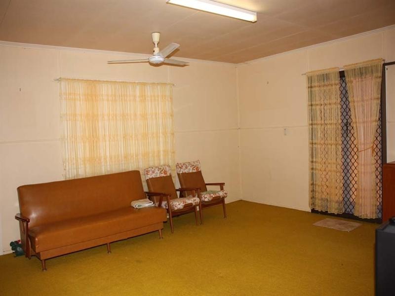 5 James, Beaudesert QLD 4285