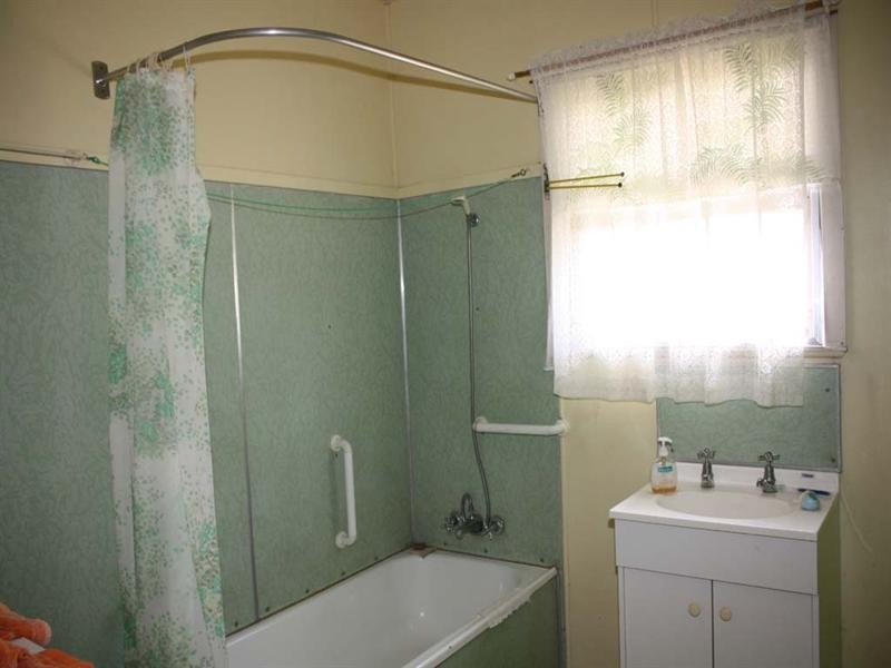 5 James, Beaudesert QLD 4285