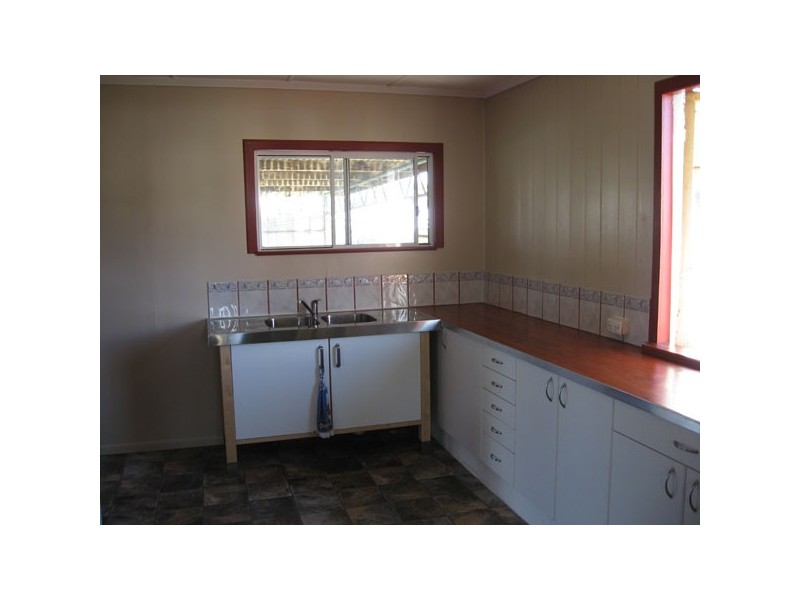 4 Anna Street, Beaudesert QLD 4285