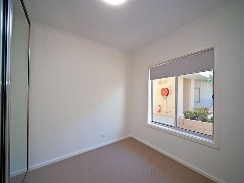 10/10-16 Light Common, Mawson Lakes SA 5095